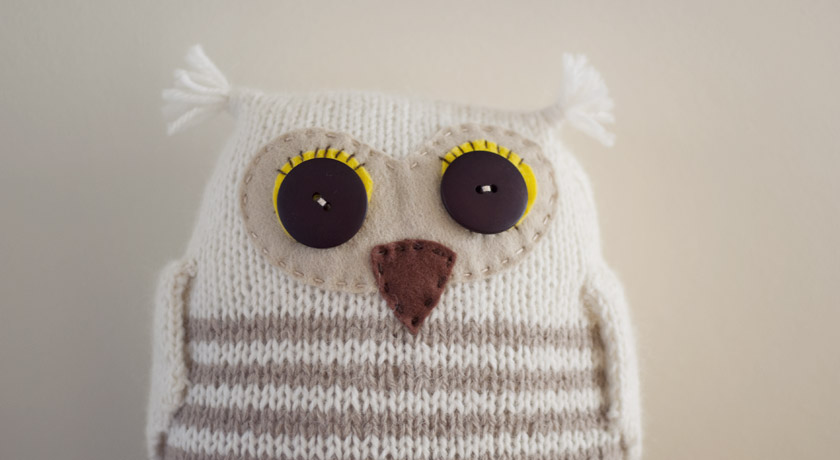 Knitted owl with felt face