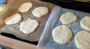 Proofing pita breads