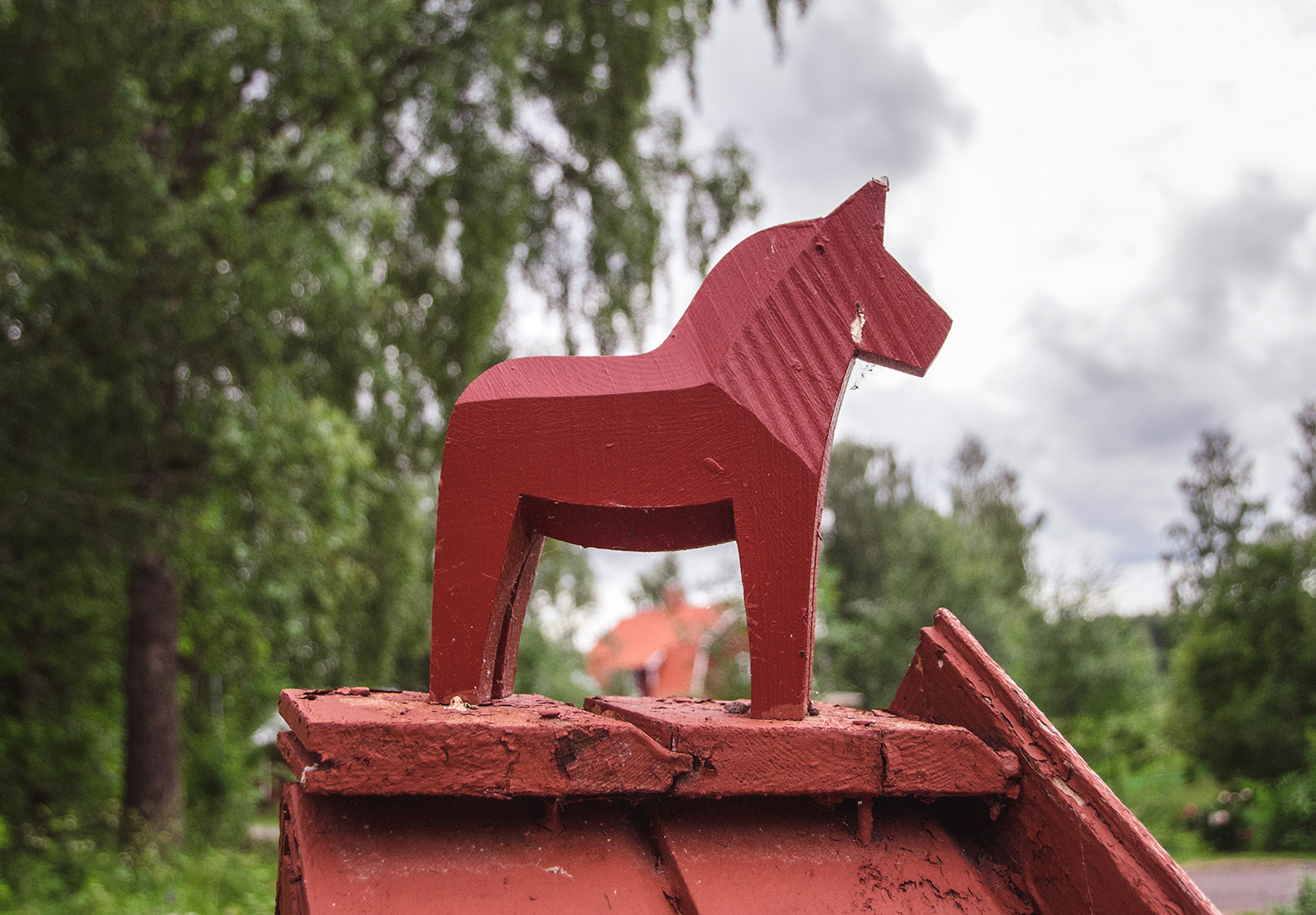 Red wooden dala horse