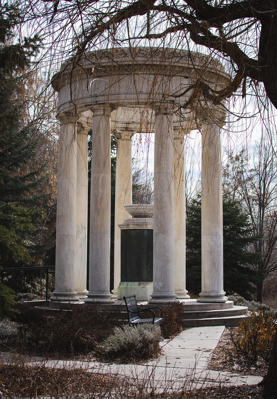 Pillared monument