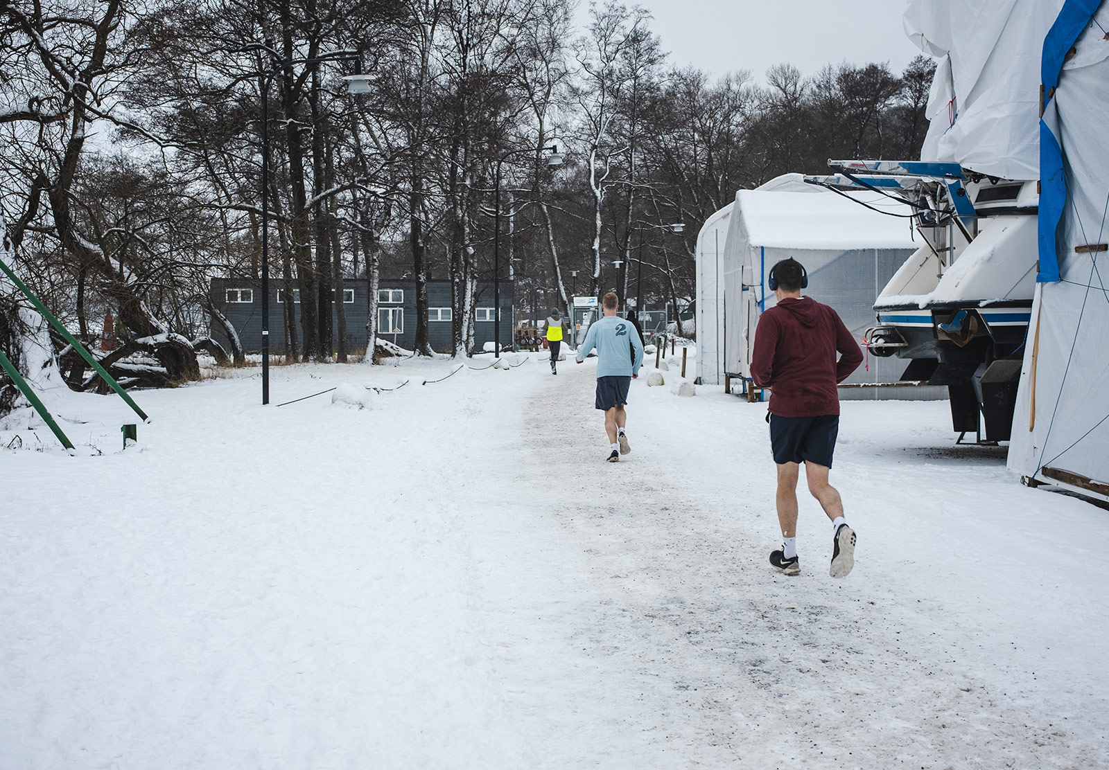 People running on snow