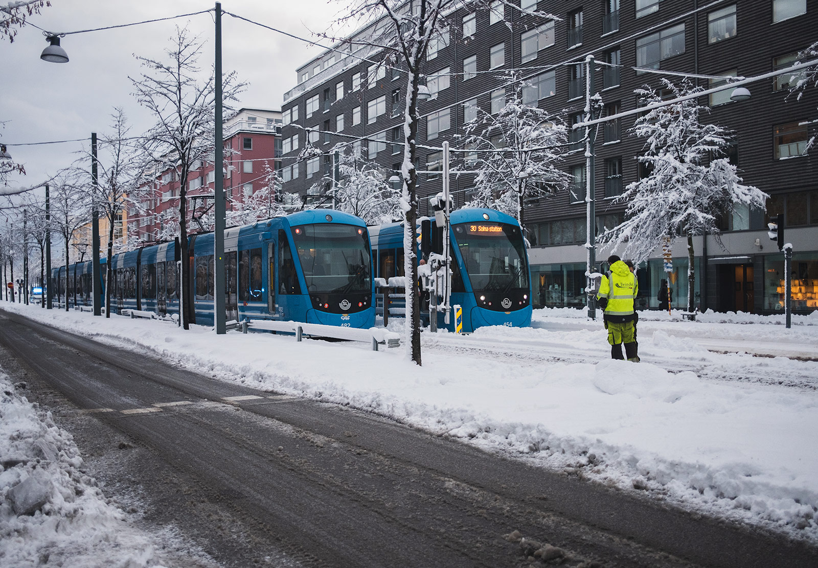 Trams stuck in the snow