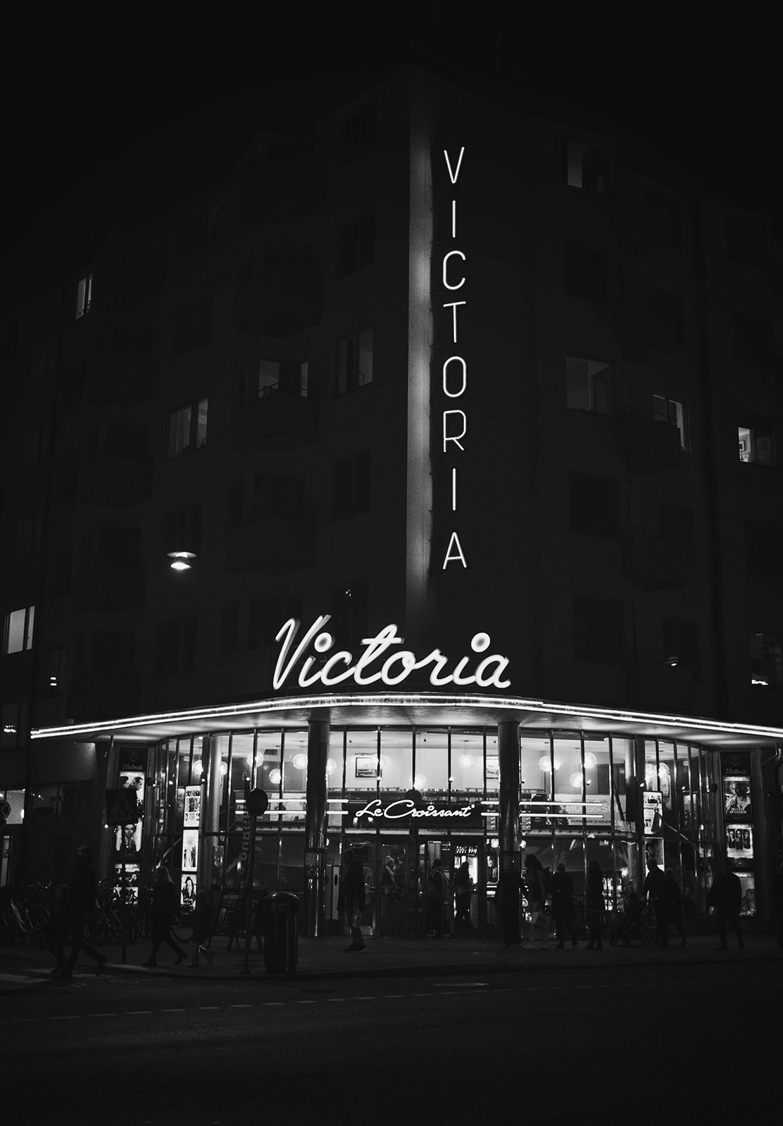 Neon Victoria sign