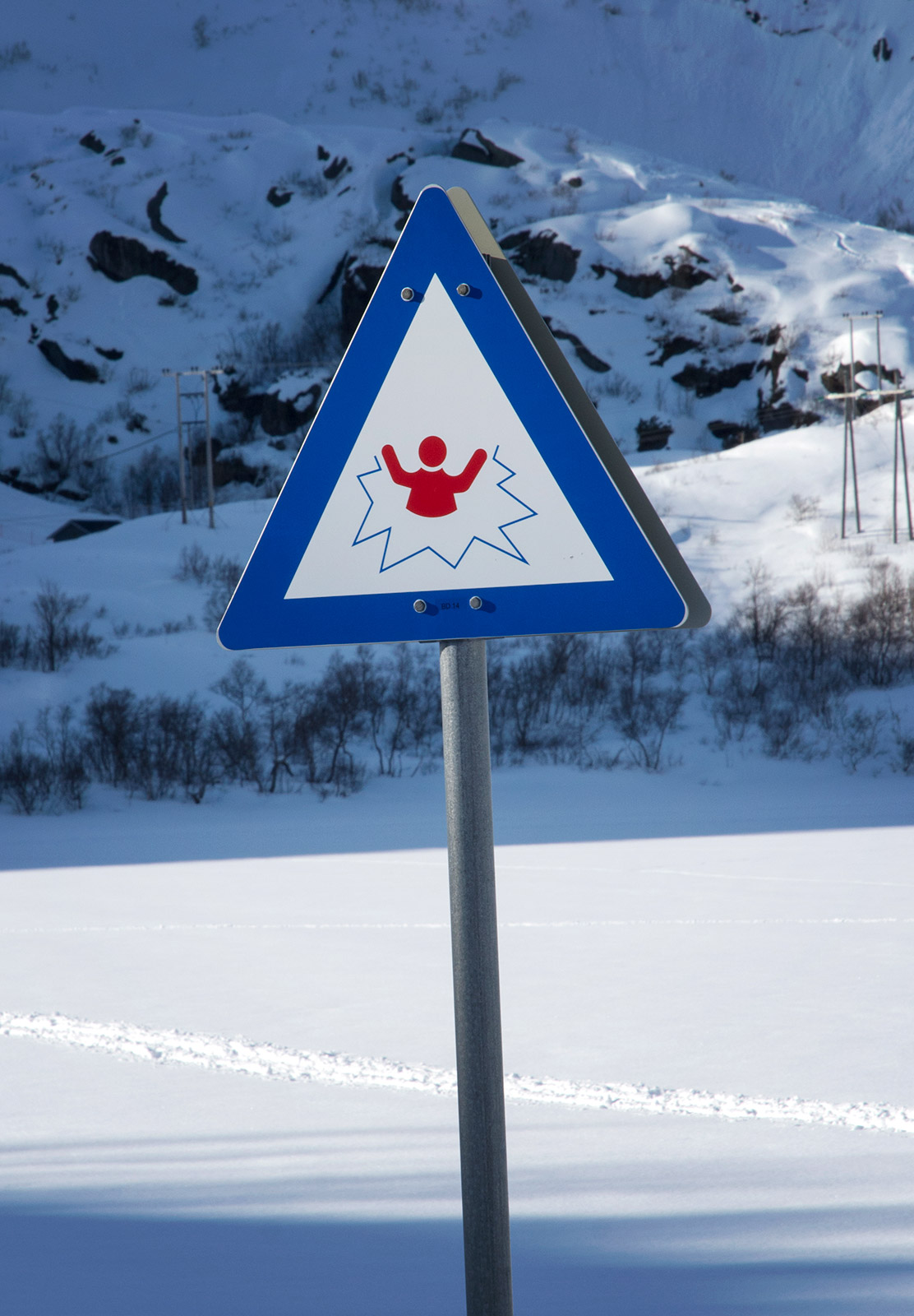 Ice warning sign