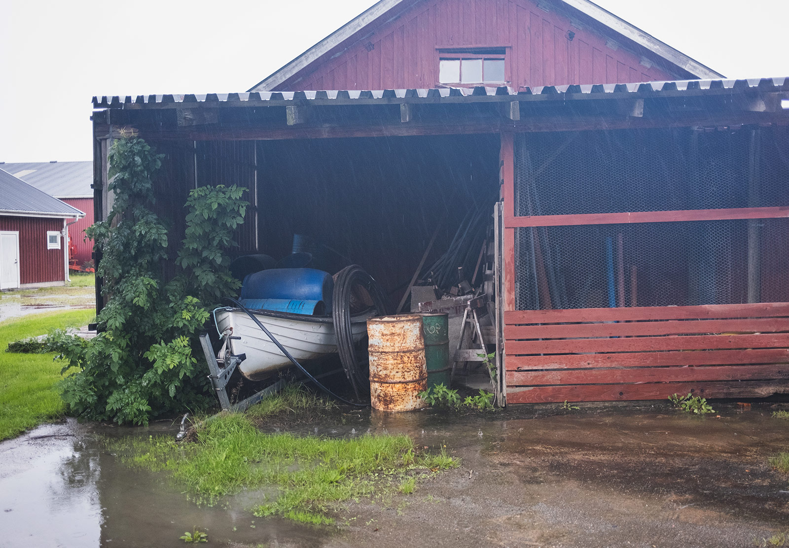 Barn in the rain